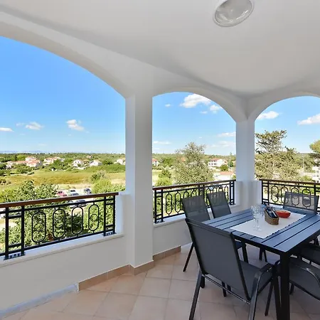 Mediterraneo Garden Apartments Petrcane Exterior foto