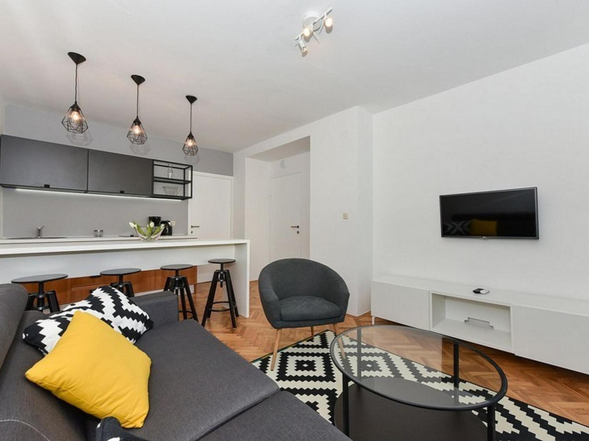 Mediterraneo Garden Apartment Petrcane