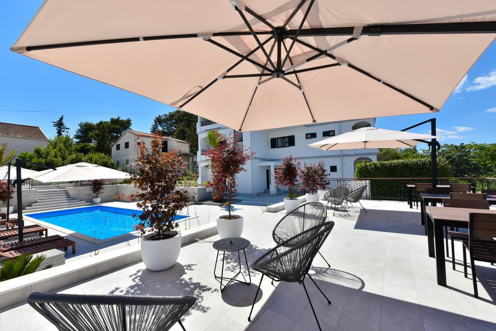 Mediterraneo Garden Apartment Petrcane